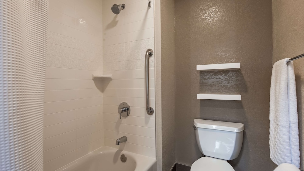 Best Western Silicon Valley Inn 15/35