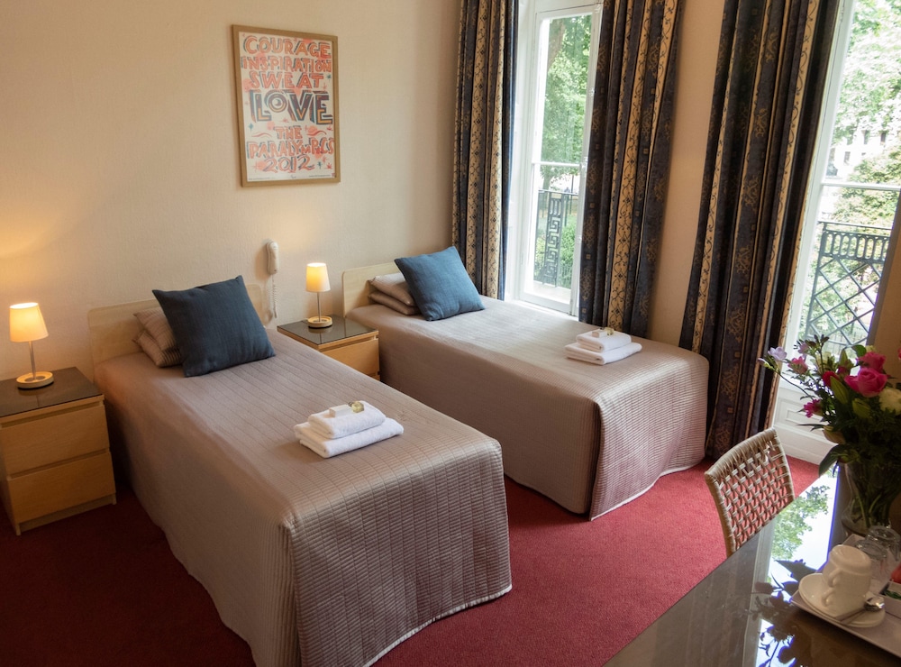 Euro Hotel 12/42