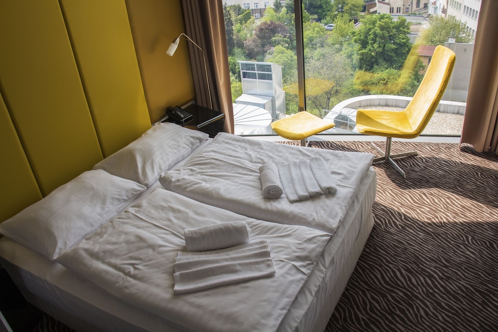 SONO HOTEL 8/42
