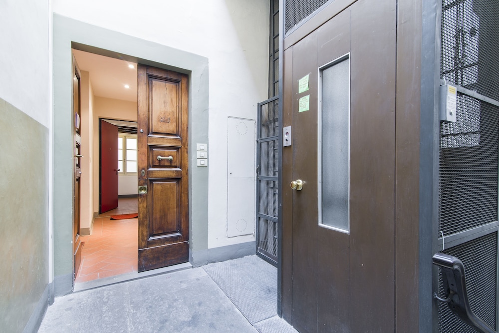 Della Scala Modern Apartment 2/24