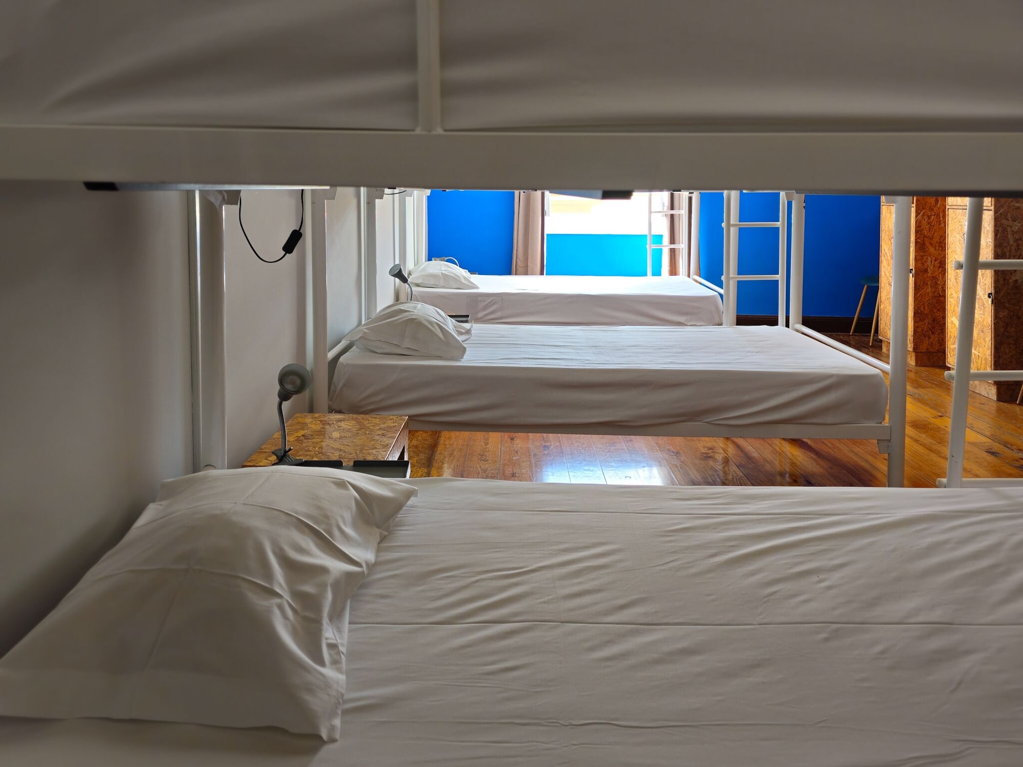 MIXED DORM, 8 BEDS