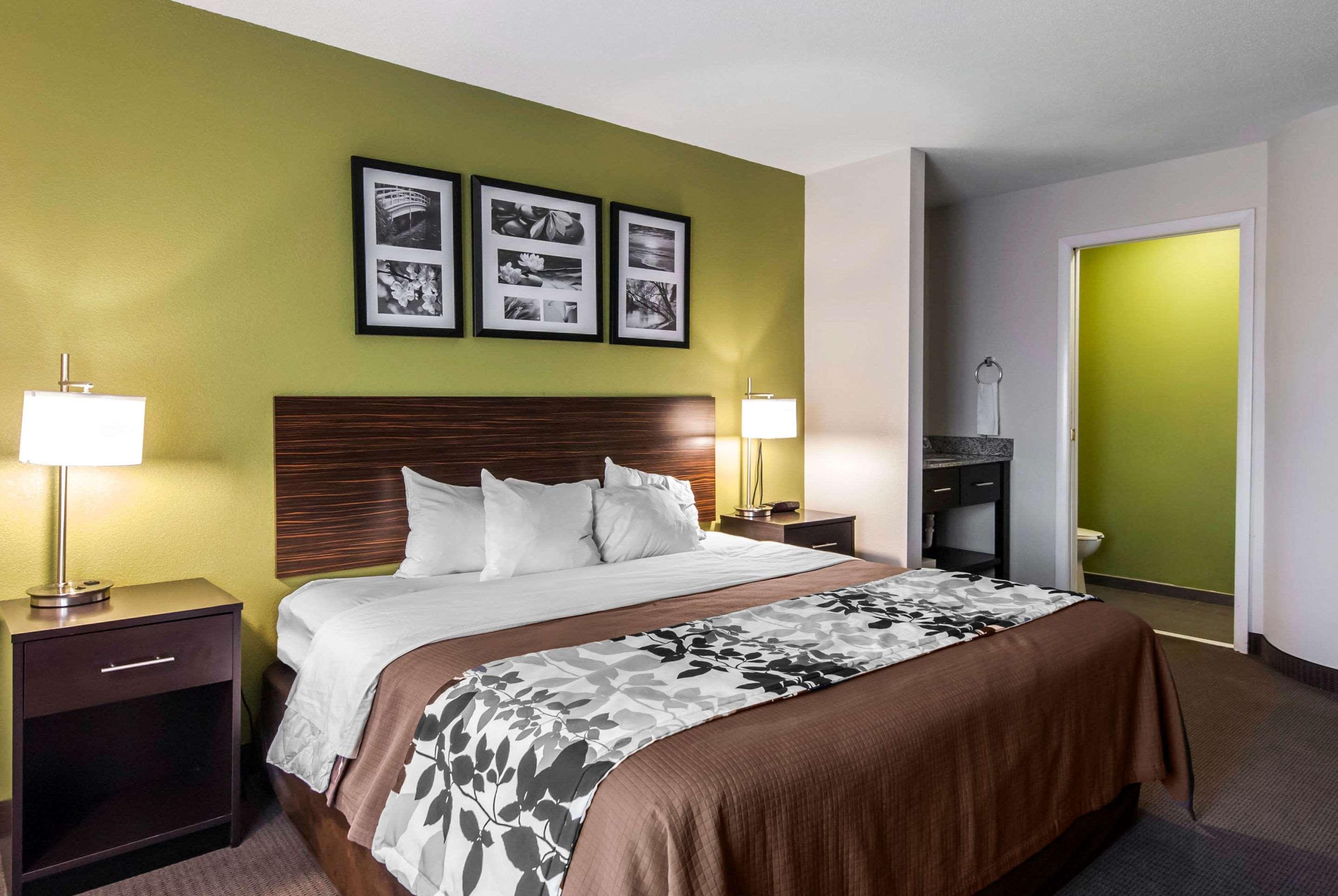 غرفة بسرير كينج، Sleep Inn Saint Charles North 3/3