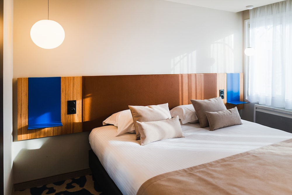 Hotel Le Bugatti 19/64