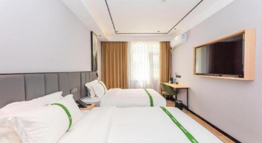 GreenTree Inn Qingdao Licang District Shuyuan Road Da Weng Plaza Express Hotel 26/50
