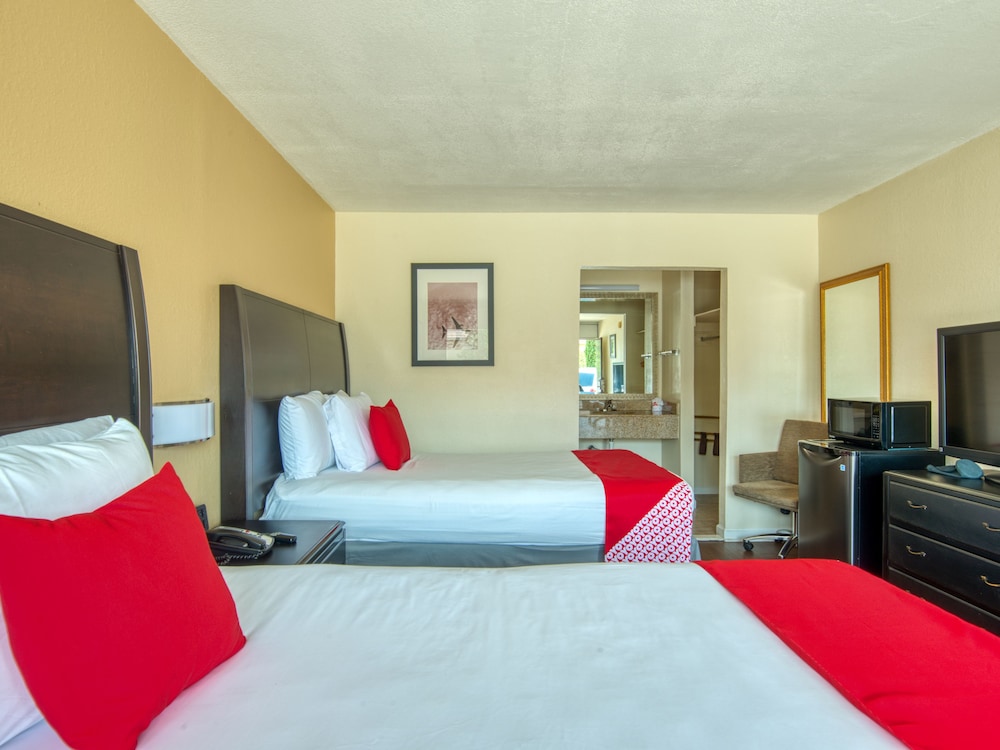 Hotel Bel-Air Orlando near Florida Mall 7/32