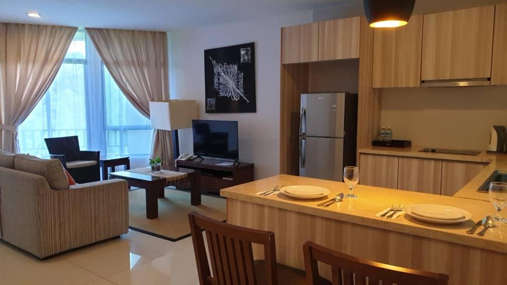 Samsuria Beach Resort & Residence 35/52