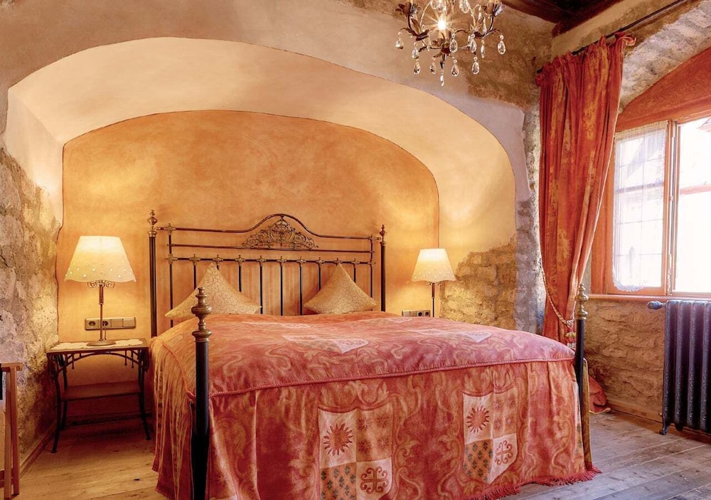 Explorer, Design, Double Bed