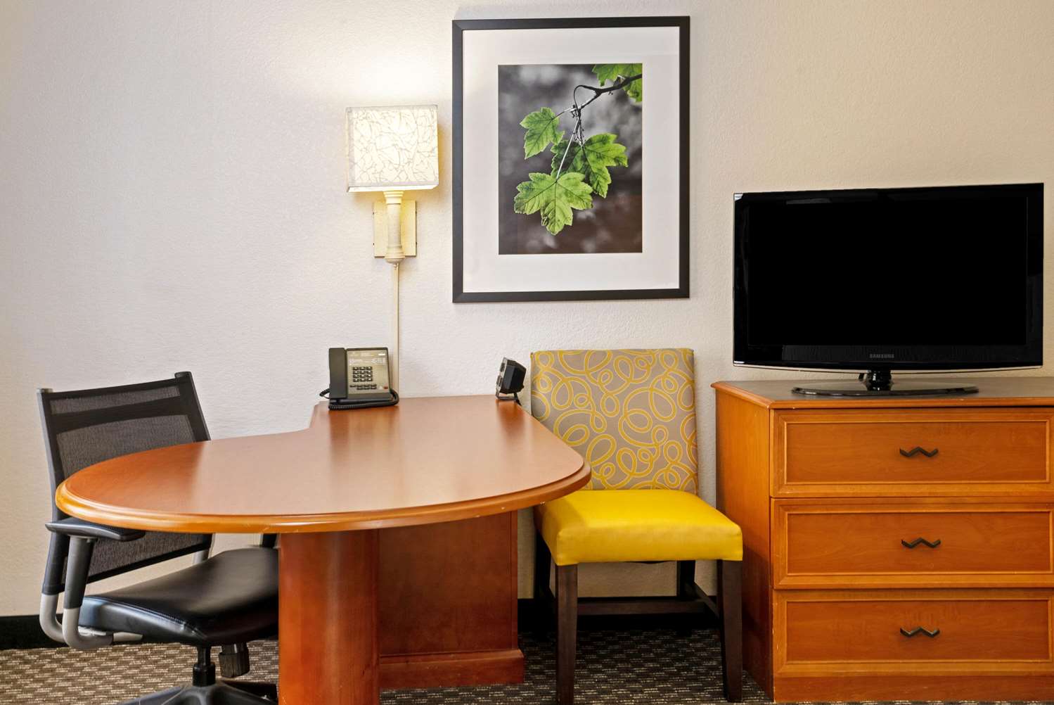 La Quinta Inn & Suites by Wyndham Houston West Park 10 13/19