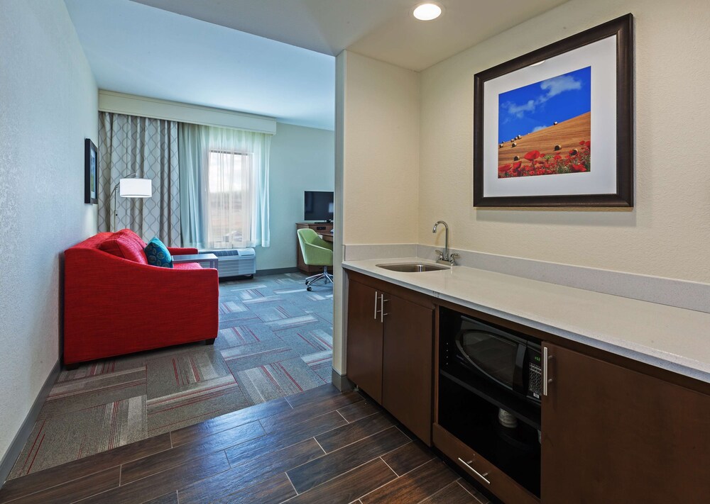Hampton Inn and Suites Claremore Ok 12/71