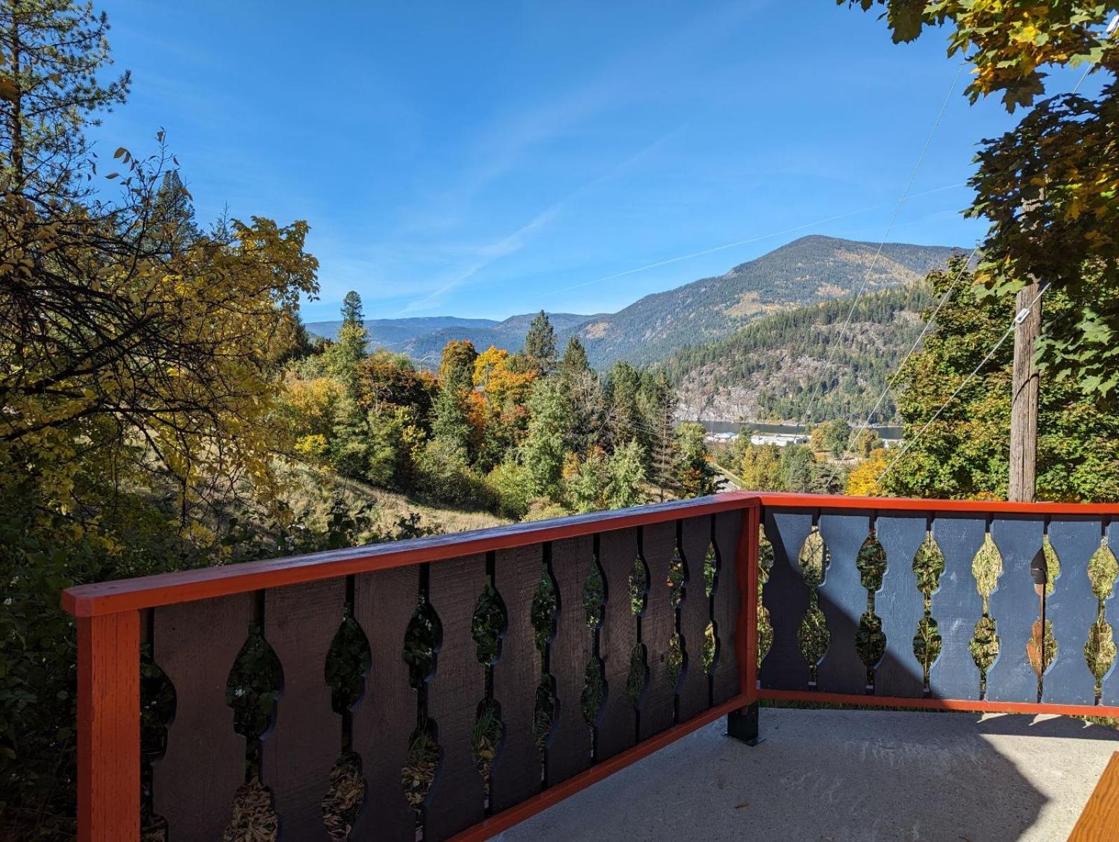Alpine Inn & Suites 37/50