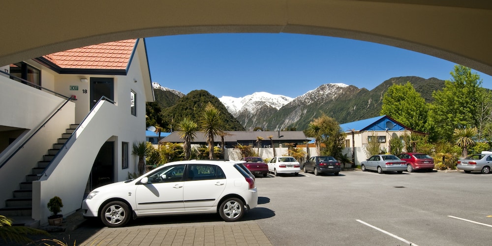 Bella Vista Motel Franz Josef Glacier 1/30