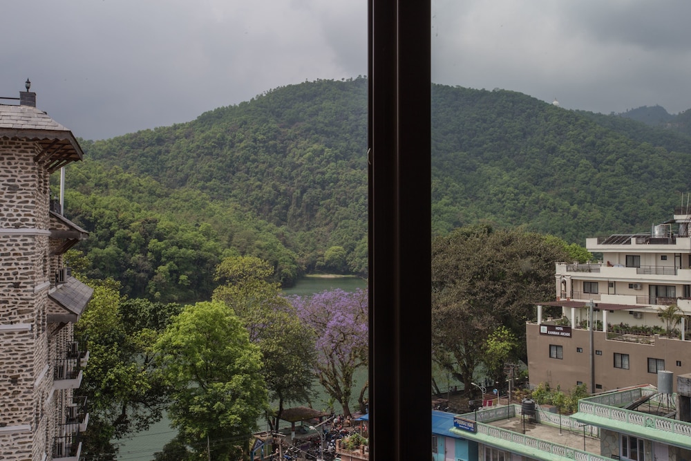 Pokhara Batika 68/72