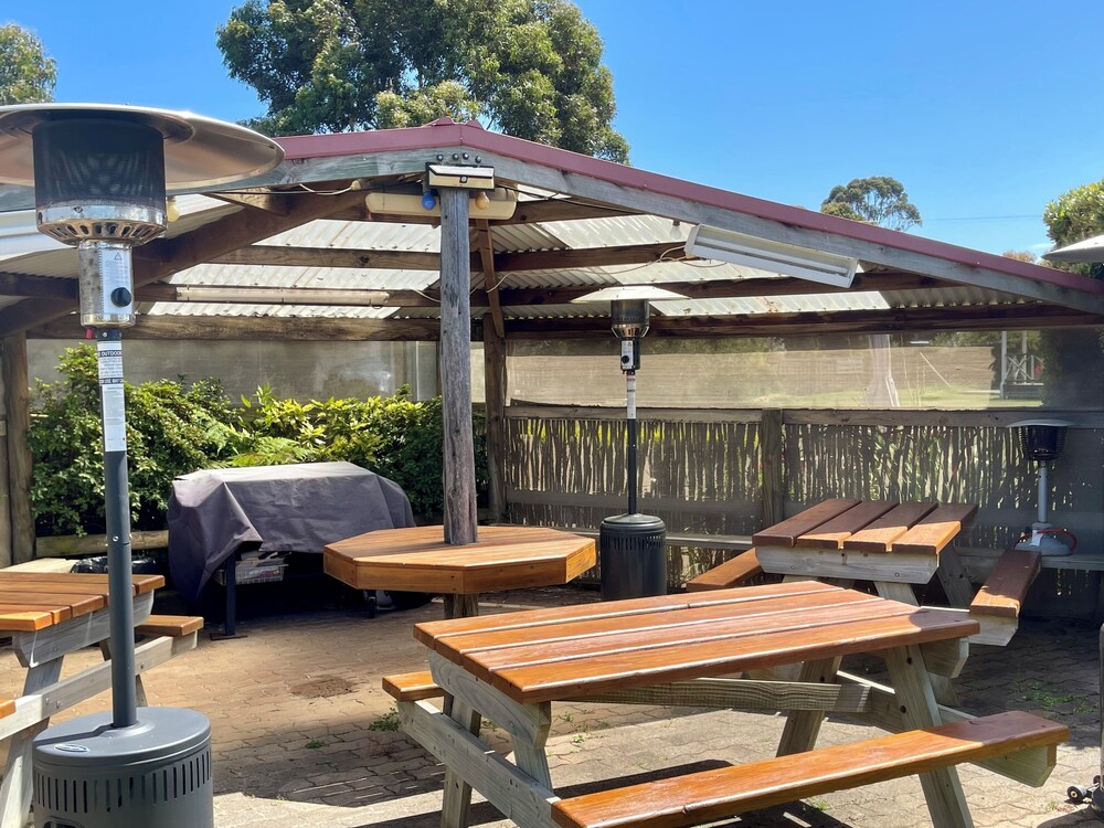 Swansea Cottages & Motel Suites 22/50