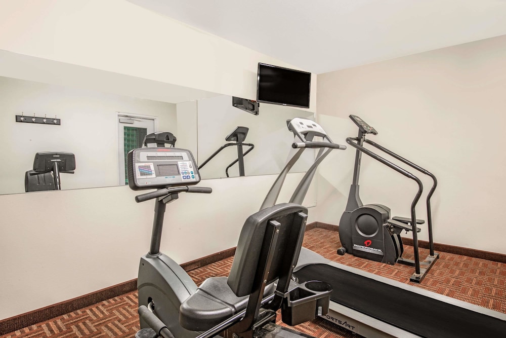 Microtel Inn & Suites By Wyndham Amarillo 13/19