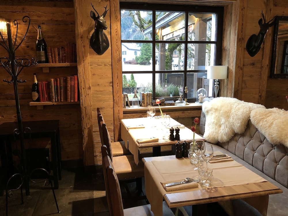 Chalet Hotel Le Castel 44/74