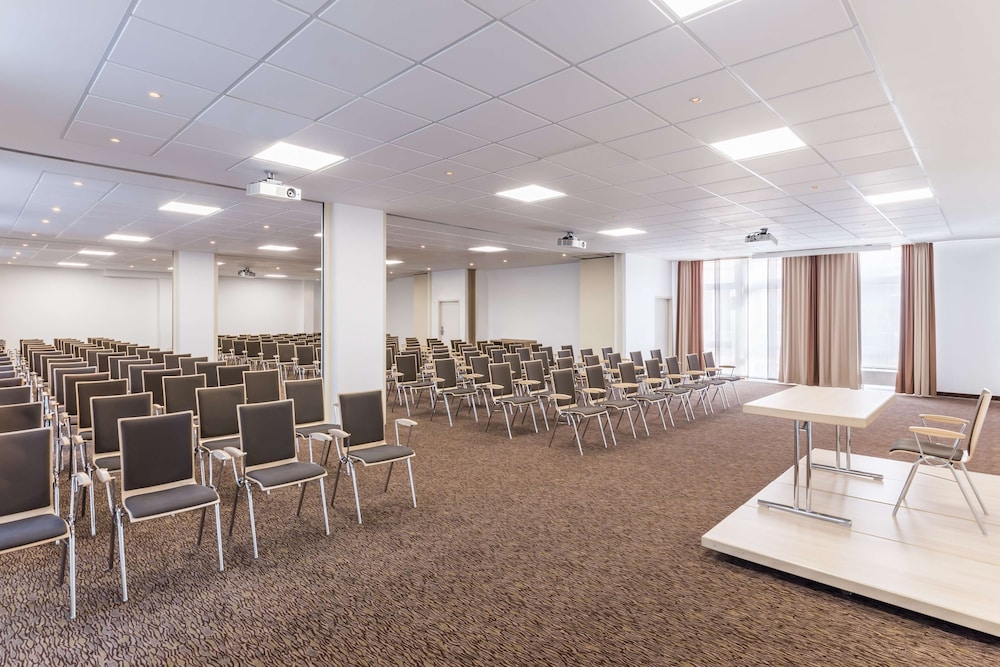 PARK INN BY RADISSON GOTTINGEN 47/49