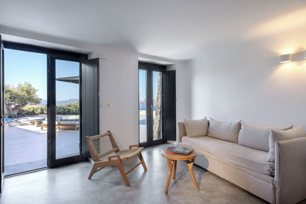Melidonia Suites 29/49