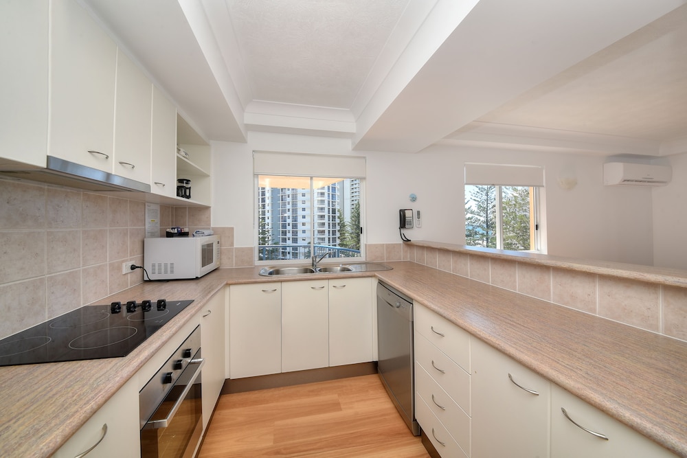 San Mateo on Broadbeach 31/51