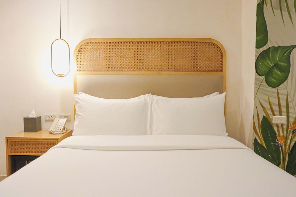 Mandarin Nest Boracay 43/75
