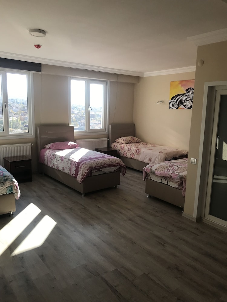 Gunes Otel 13/42
