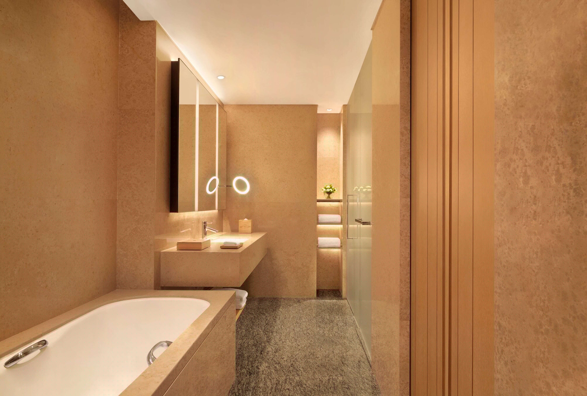 غرفة بسرير كينج بشرفة، Hyatt Regency Beijing Wangjing 3/4