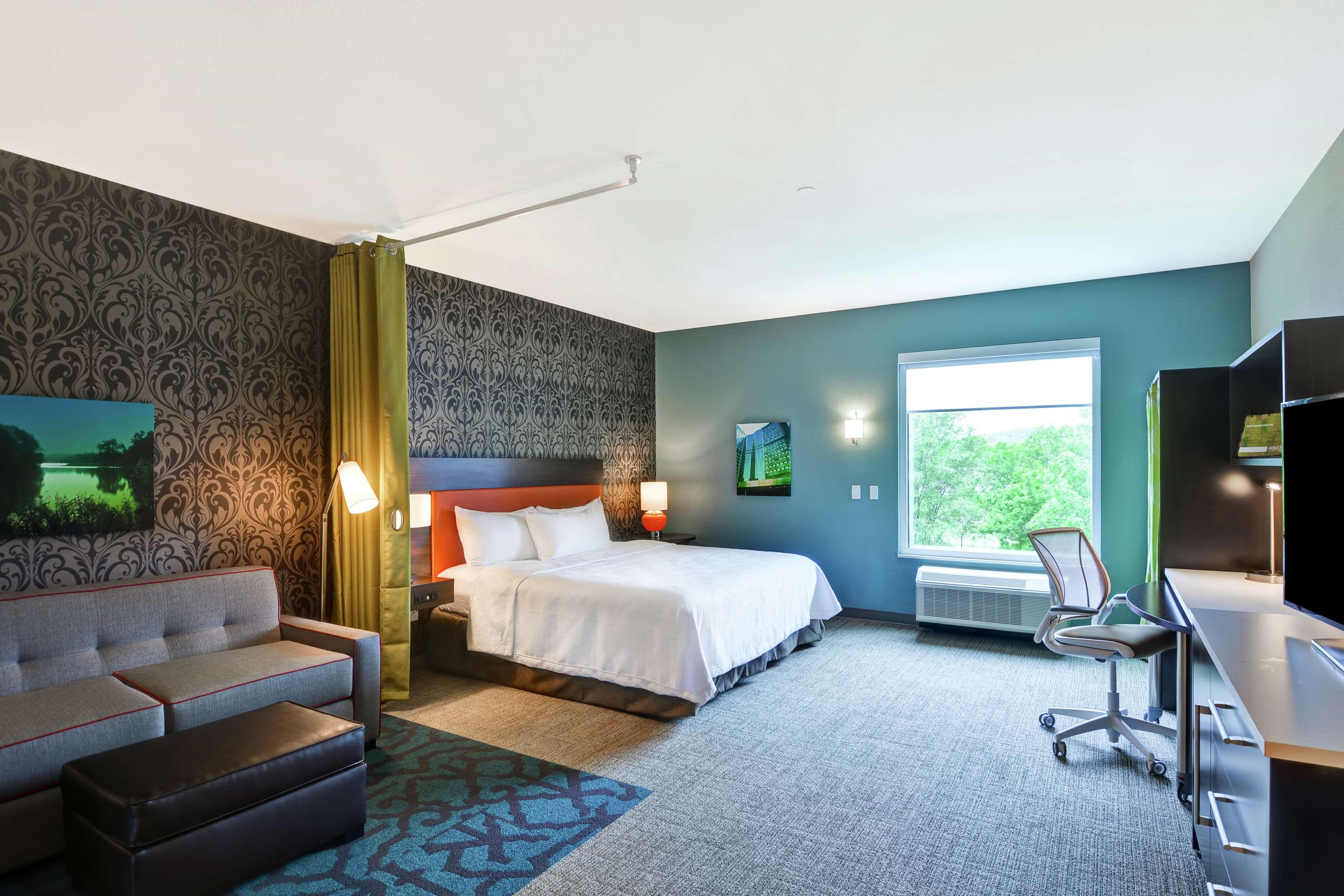 STUDIO, SUITE, KING BED, ACCESSIBLE