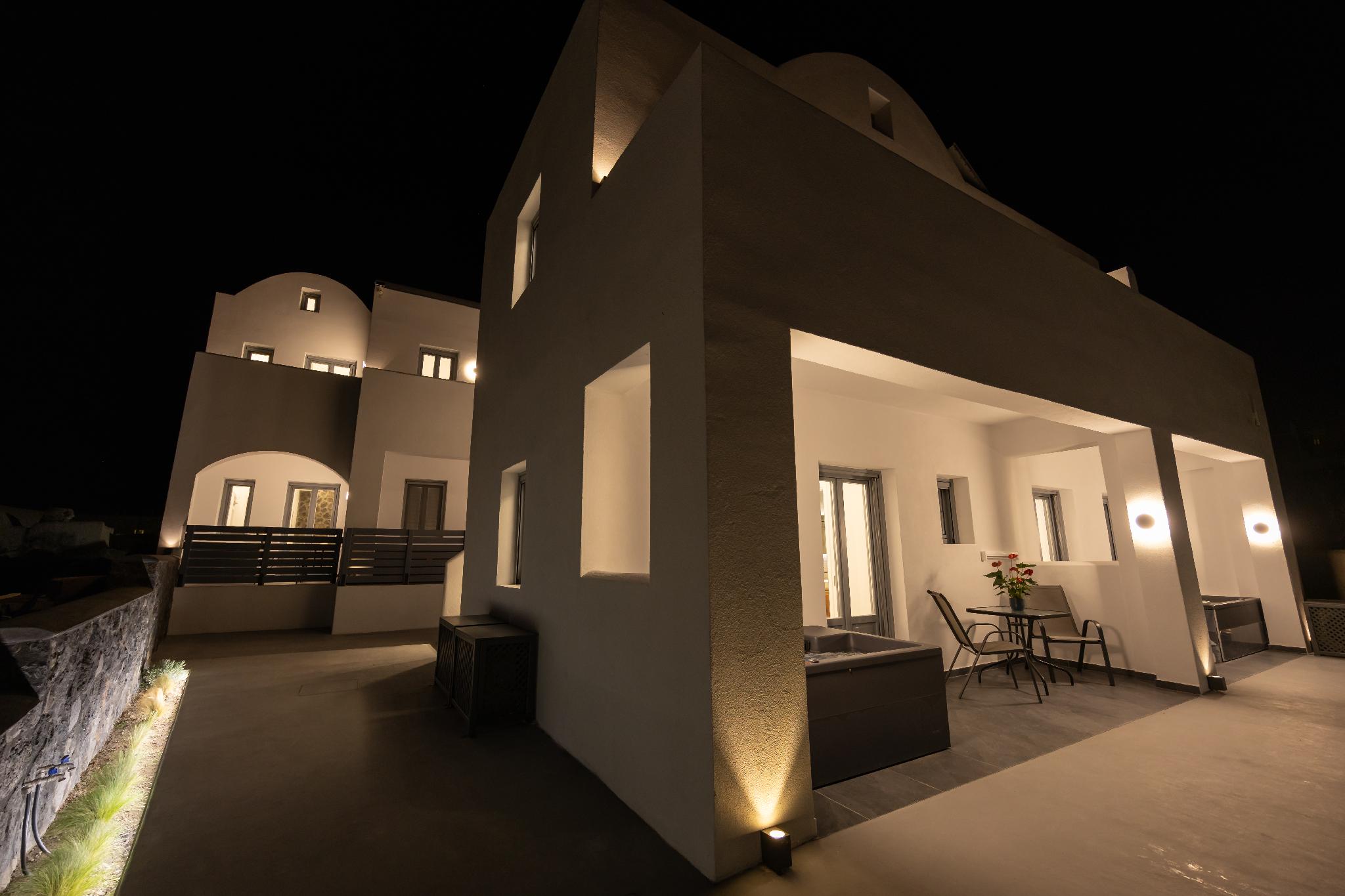 Nastram Suites Oia 19/30