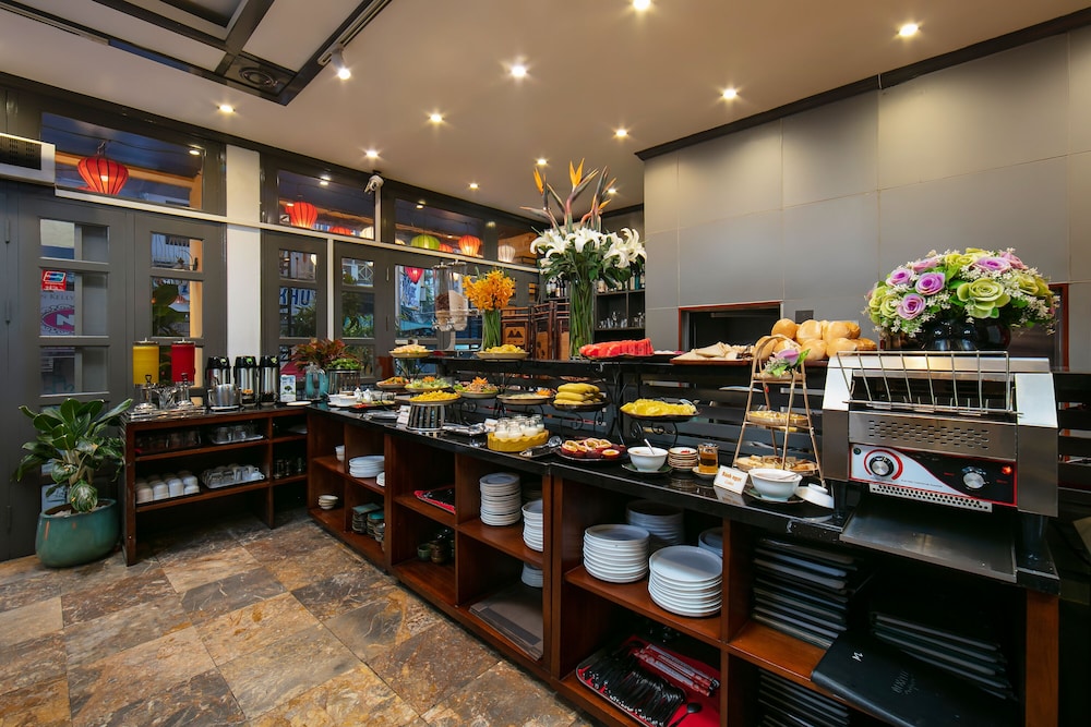 Hanoi Nostalgia Hotel & Spa 53/64