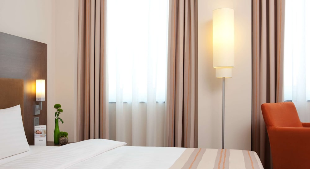 INTERCITYHOTEL HANNOVER 12/42