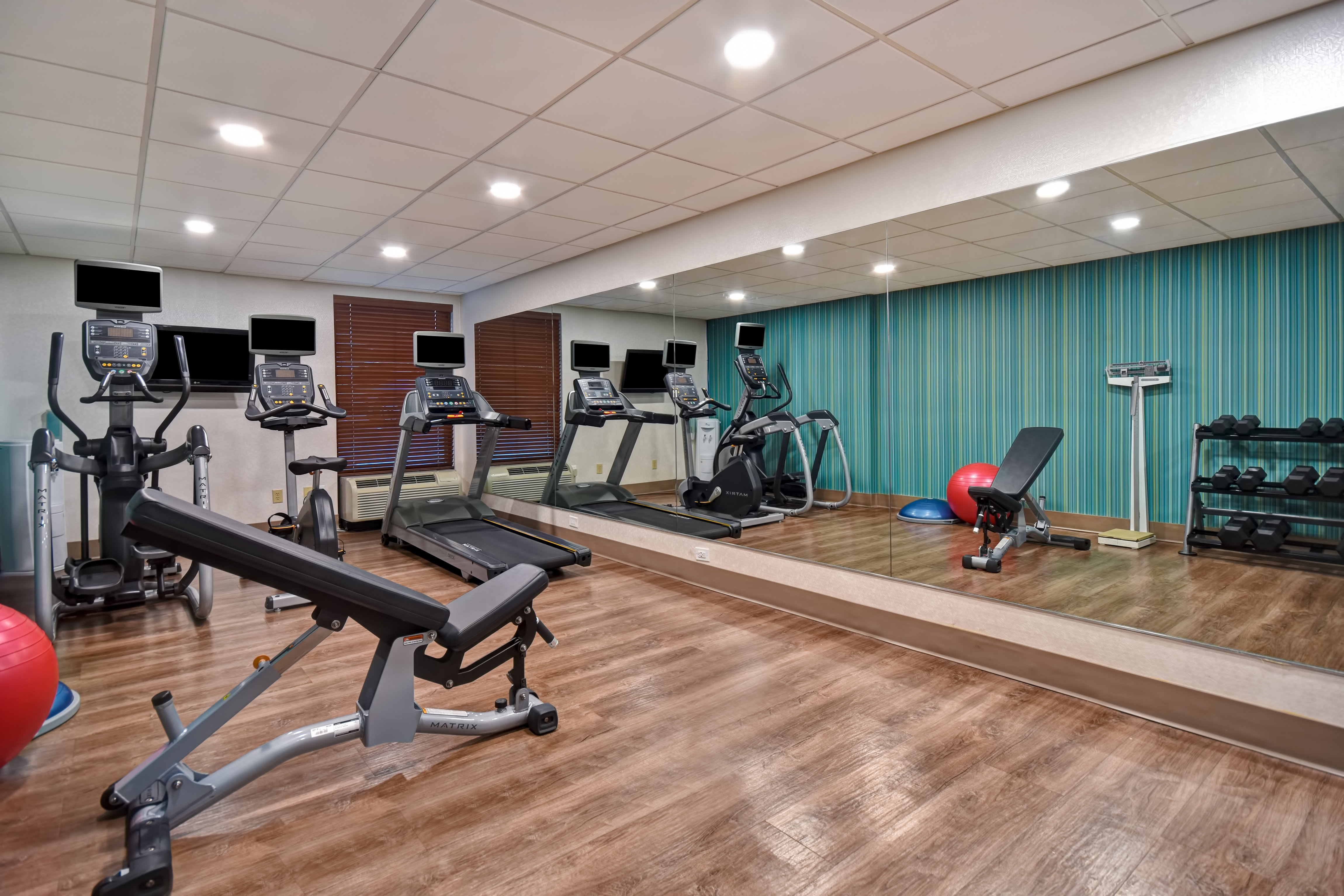 Holiday Inn Express Hotel And Suites Allentown Dorney Park Area 30/49