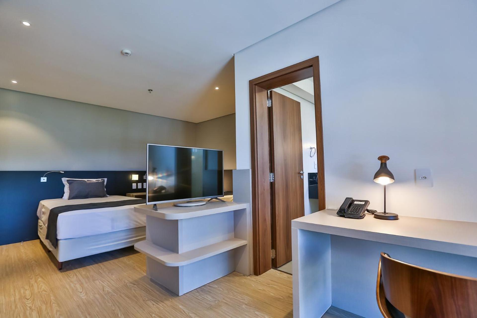 غرفة ديلوكس بسريرين مزدوجين، Quality Hotel Blumenau 4/6