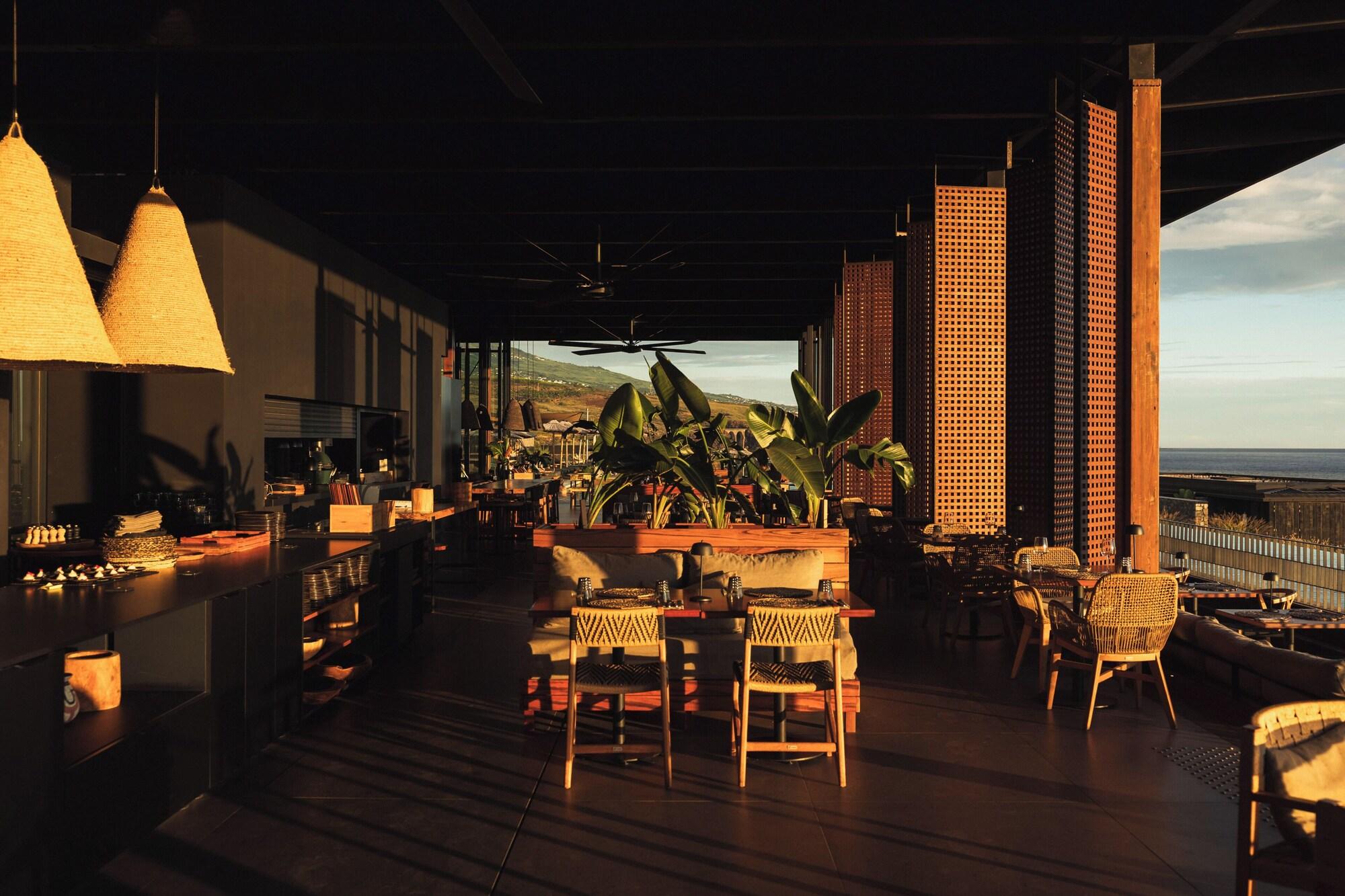 Wood Hotel & Spa 35/50