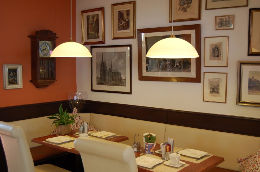 Hotel Zur Linde 11/26
