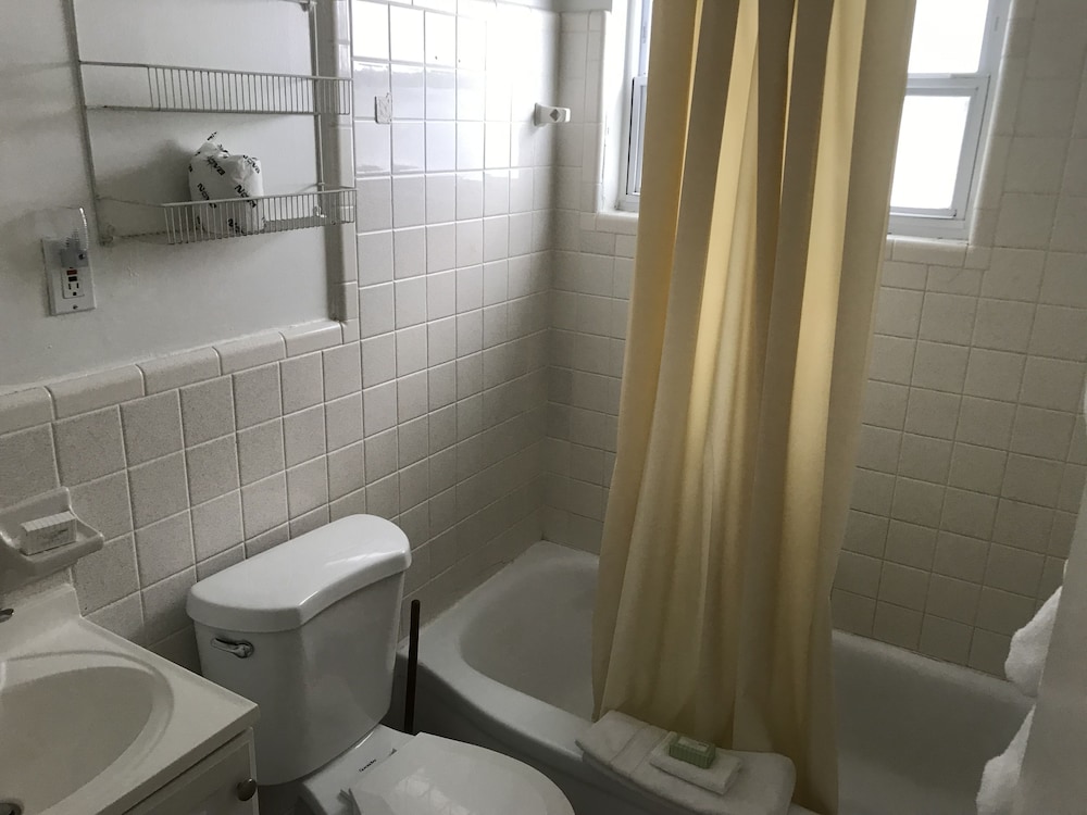 Miramar Resort 44/50