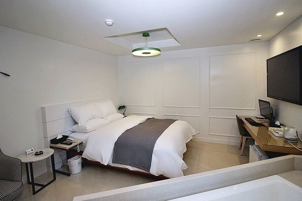 Circle Hotel Seoul 13/25