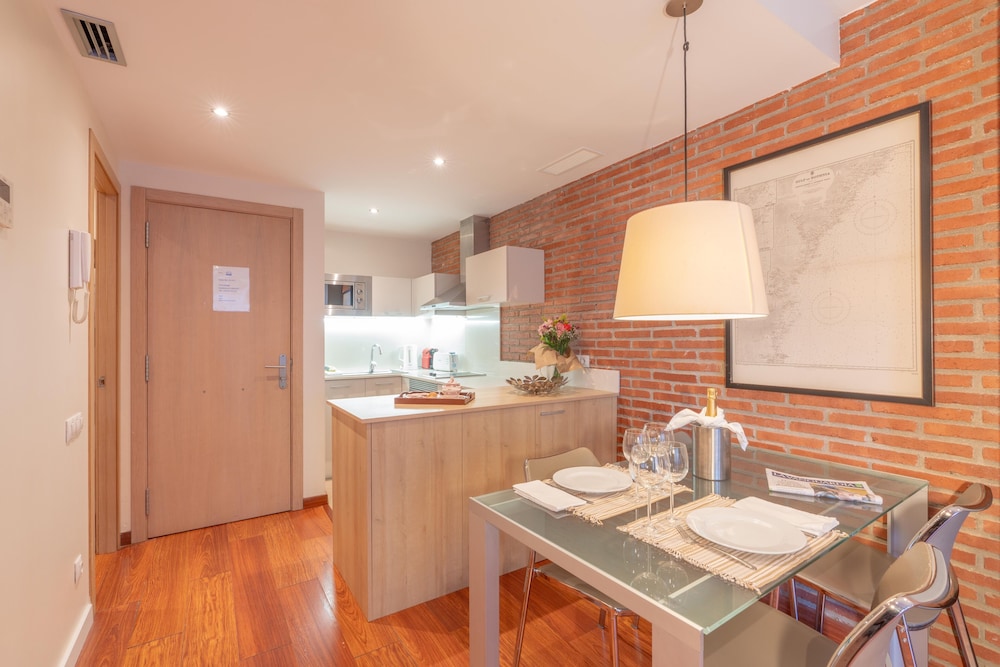 Serennia Cest Apartamentos Arc de Triomf 20/23