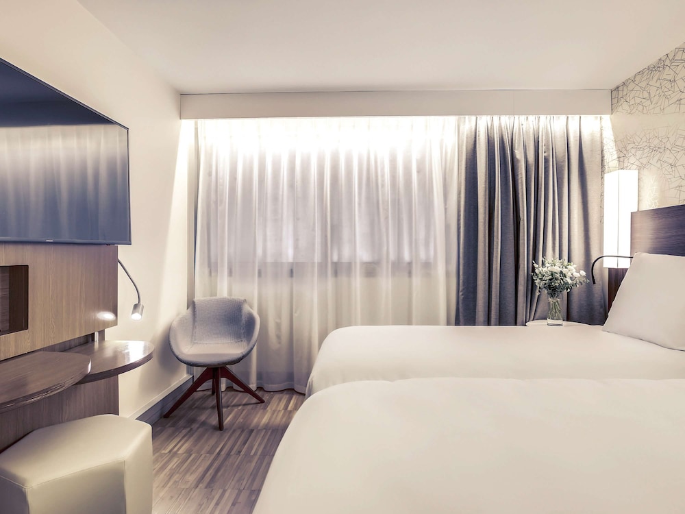 Mercure Paris Arc de Triomphe Etoile 24/72