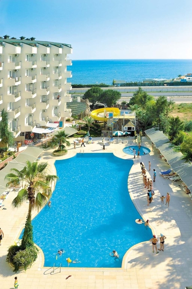 Asrin Beach 6/55
