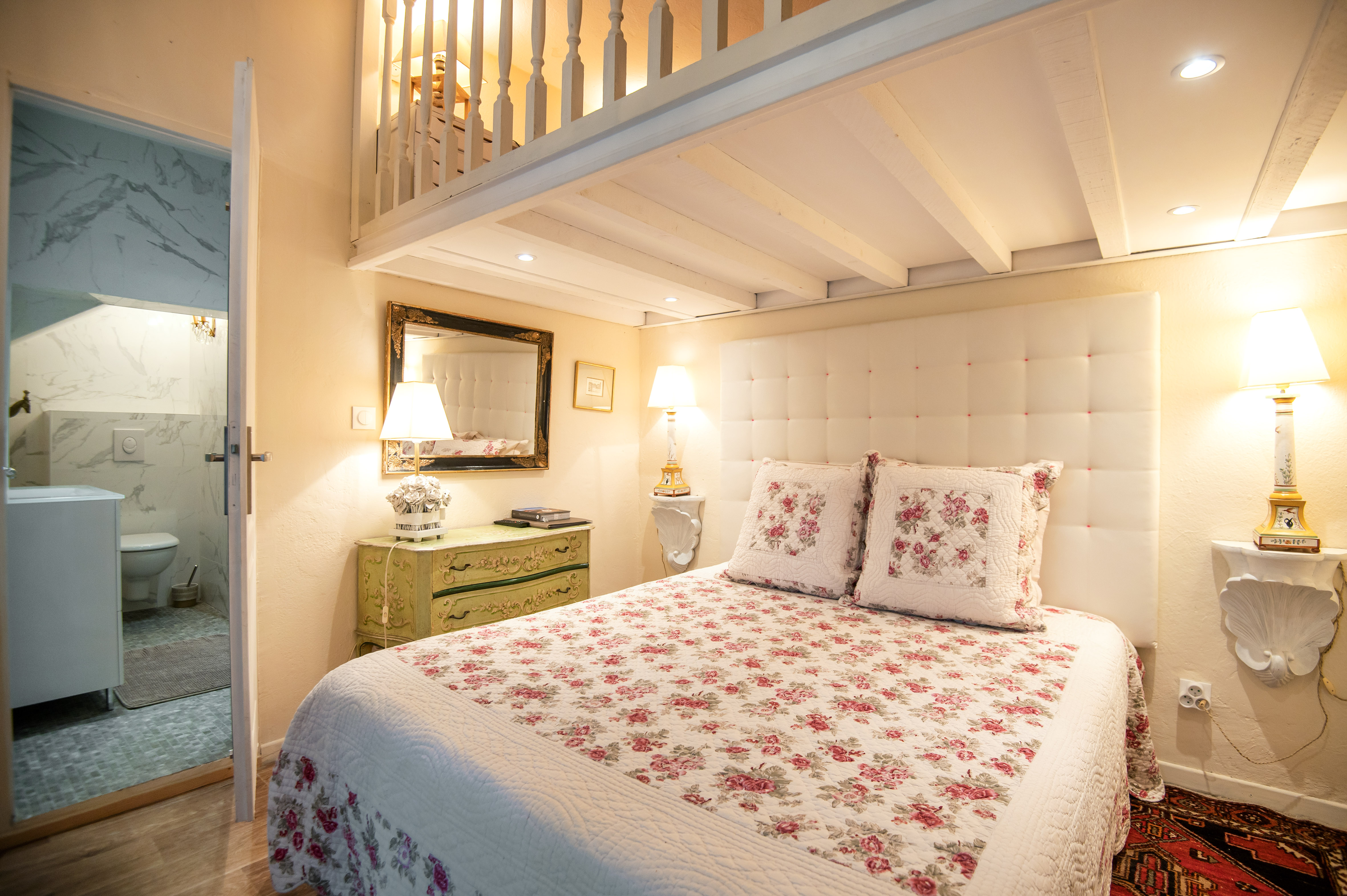 Angela Suite