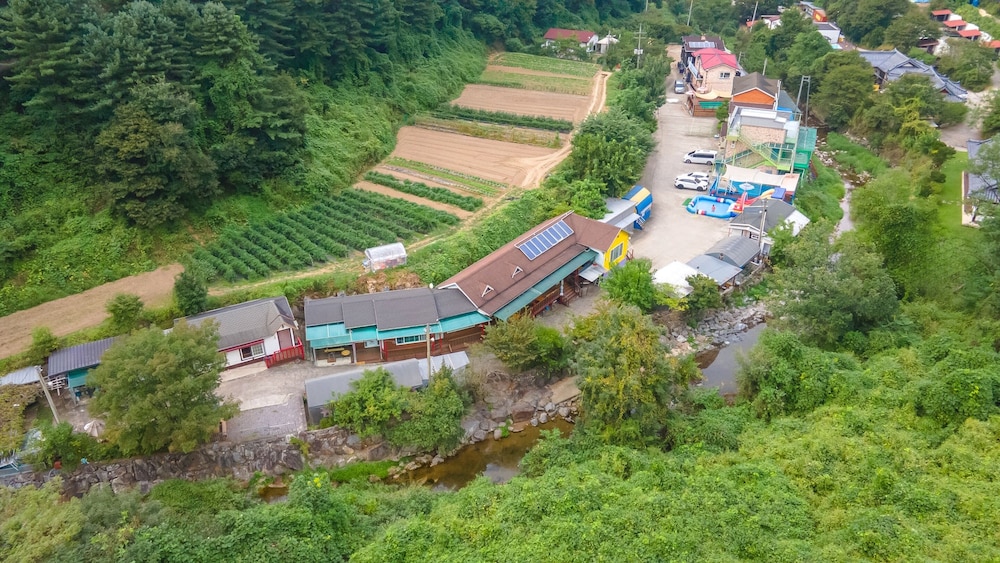 Cheongpyeong Yeoul Pension 45/50