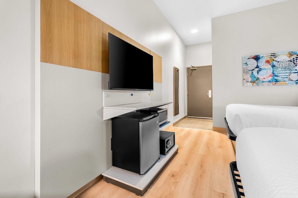 Microtel Inn and Suites by Wyndham Prattville Montgomery 37/50