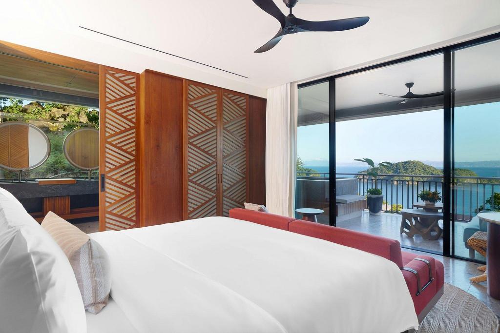 Guest Room, King Bed, Panoramic Ocean View, Plunge Pool, Balcony