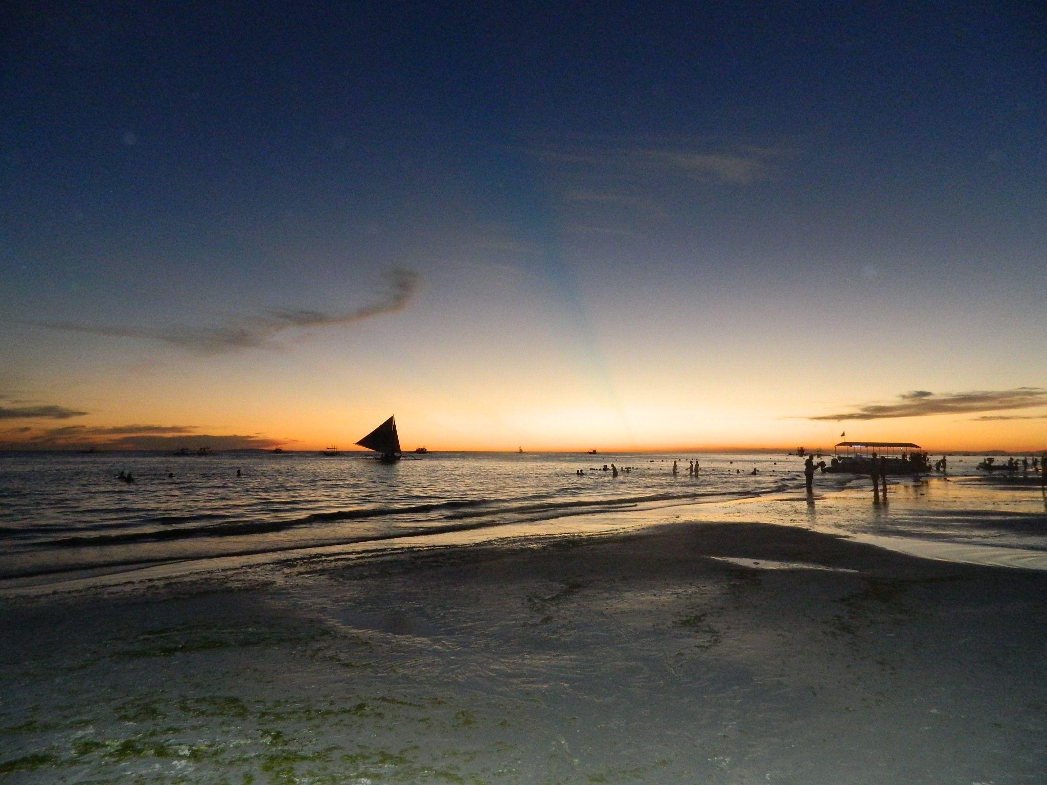 Budget Room Boracay Island Hostel 19/25