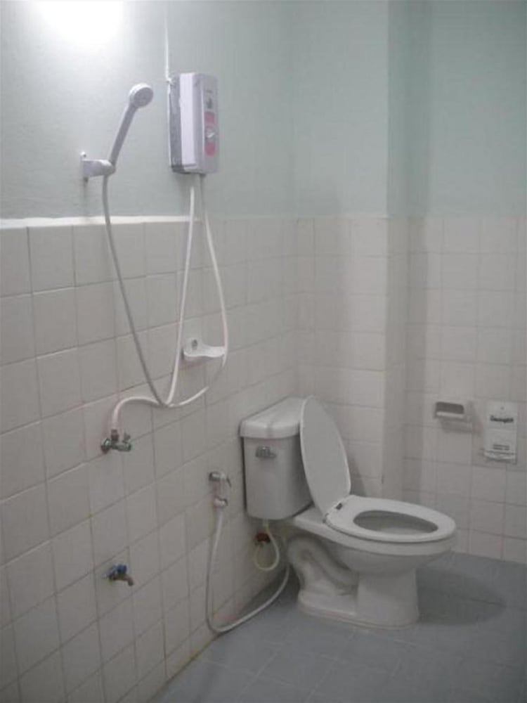 Pakchong Phubade Hotel 56/57