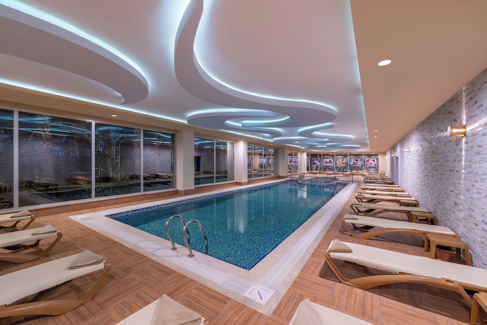Royal Garden Beach Hotel 21/45