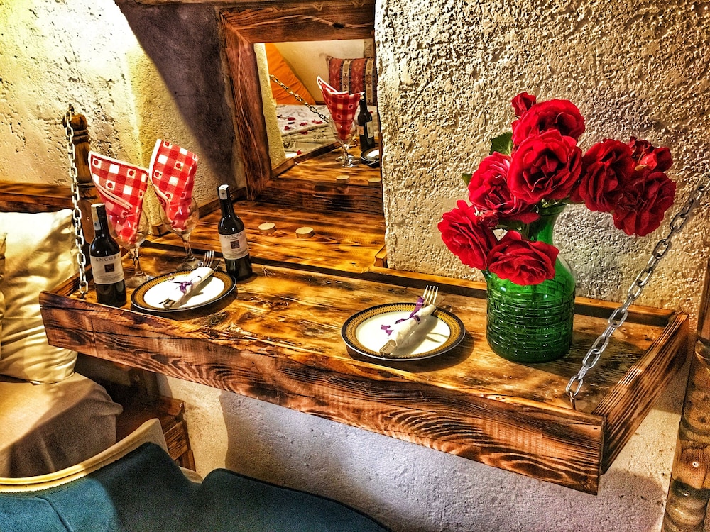 Parmis Boutique House 6/50
