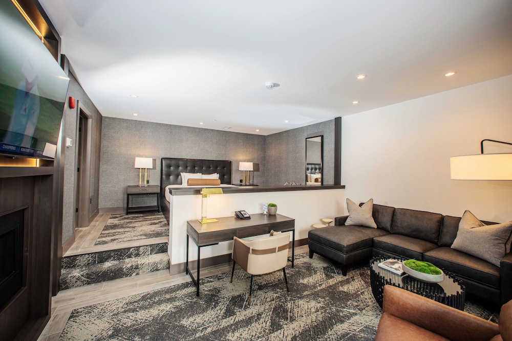 The Inns Of Geneva National 37/60
