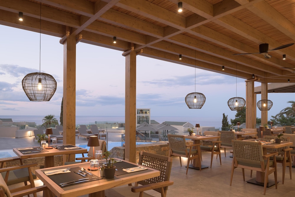 Galaxy Suites Boutique Resort 120/133