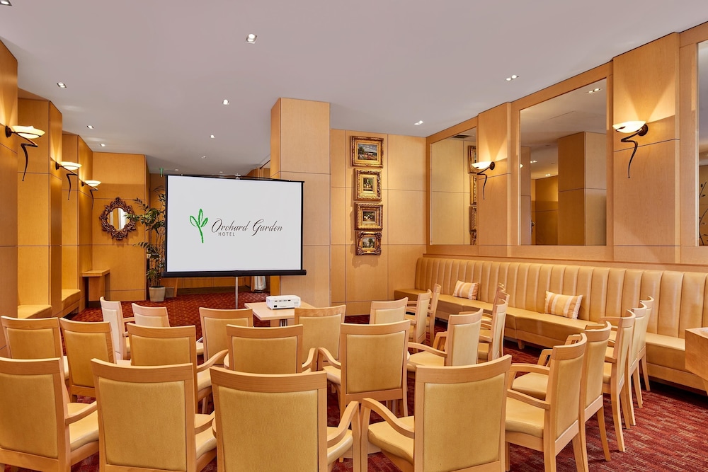 Orchard Garden Hotel 46/50