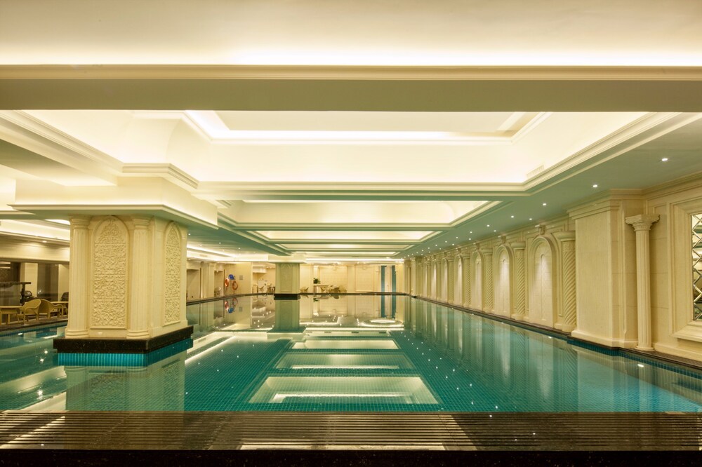 Grand Bravo Hotel 30/63